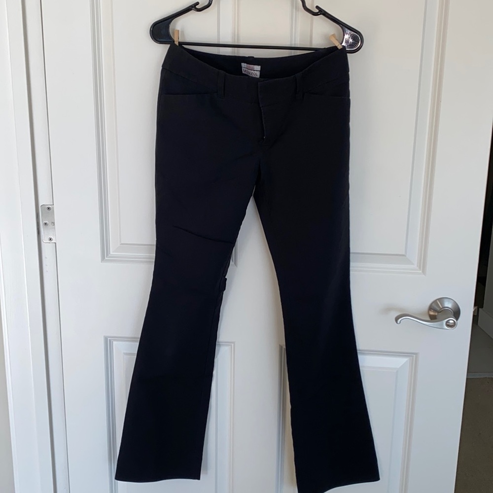 Stretchy fit & flare mid-rise work pants (black)